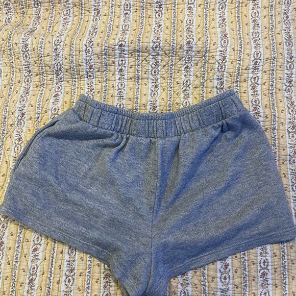 GARAGE shorts - Picture 2 of 3